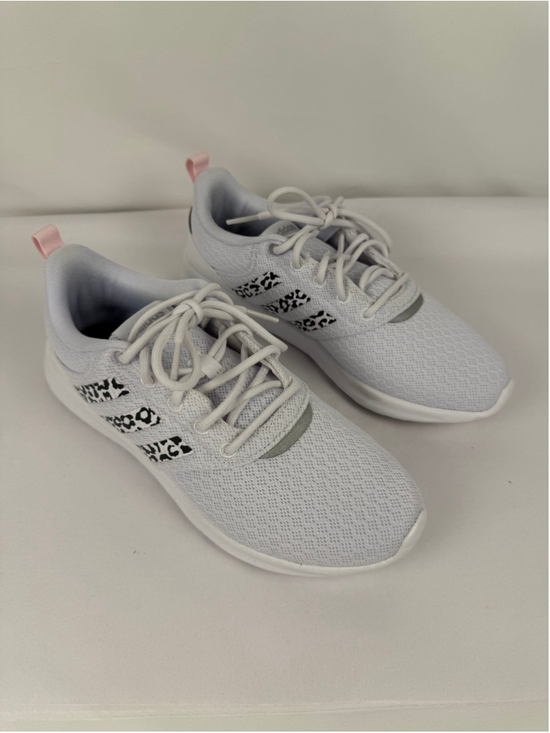 Adidas Shoes - Adidas QT Racer 2.0